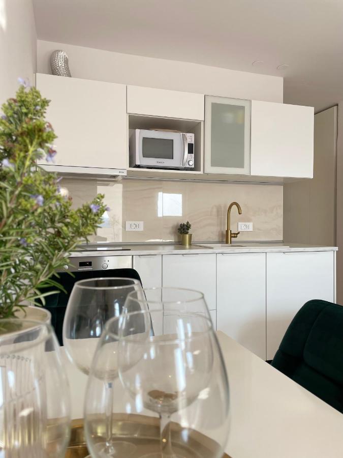 Apartment Vila ** Stinica Luaran gambar